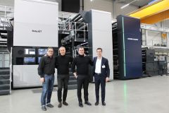 During the visit to Koenig & Bauer in Wrzburg (left to right): C. Mller from Koenig & Bauer, Fabio, Nicola and Gianmarco Franceschi
