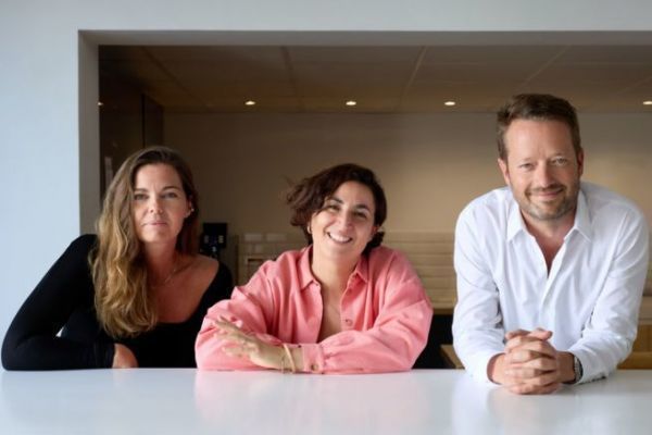 Anne Cornetto, Caroline Stuart and Guilhem Effroy